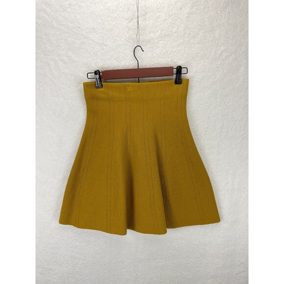 ZARA Basic Knit Skirt Women’s Size XS Mustard Gold Ribbed Stretch Casual - Picture 3 of 9